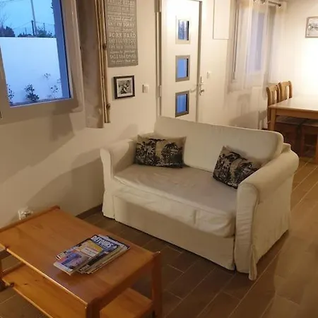 Holiday home Jolie Petite Maison Independante Proche Centre *